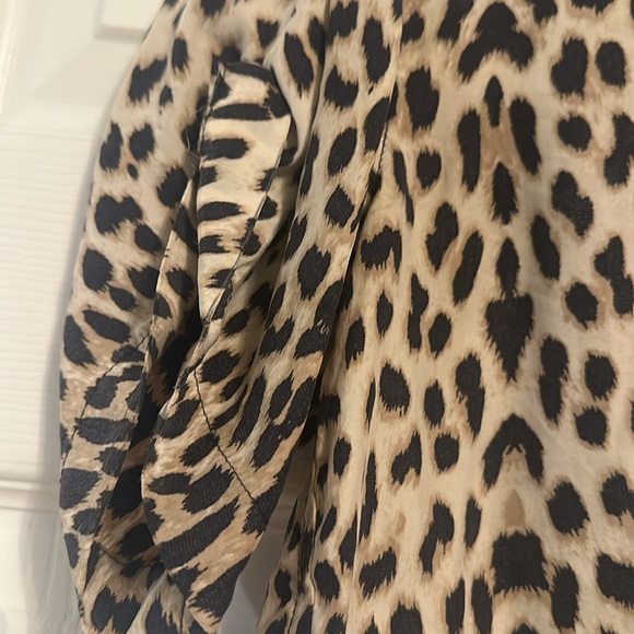 OAK leopard print silk cropped top, Sz Xsmall - Picture 4 of 8